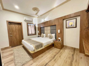 Hotel Tribhuvan Near Chowk